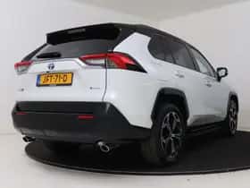 Toyota RAV4 (2025) thumbnail 3