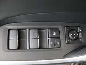 Toyota RAV4 (2025) thumbnail 5