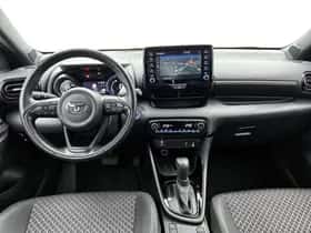 Toyota Yaris (2022) thumbnail 4