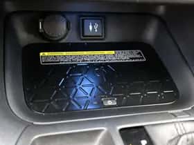 Toyota RAV4 (2019) thumbnail 24