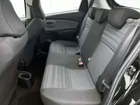 Toyota Yaris (2016) thumbnail 16