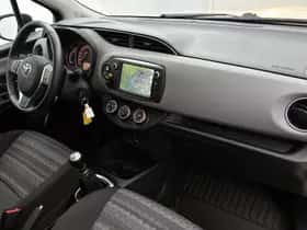 Toyota Yaris (2016) thumbnail 6