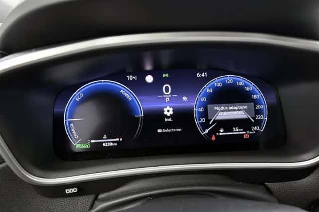 Toyota Corolla_Cross (2025) thumbnail 5