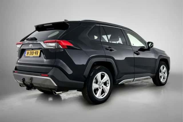 Toyota RAV4 (2020) thumbnail 2