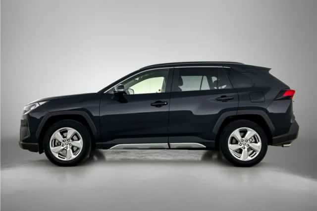 Toyota RAV4 (2020) thumbnail 3