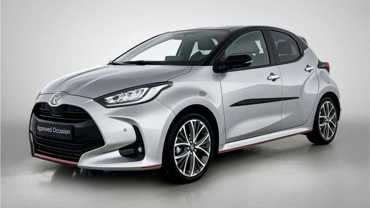 Toyota Yaris (2024) — foto 1