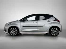Toyota Yaris (2024) thumbnail 3