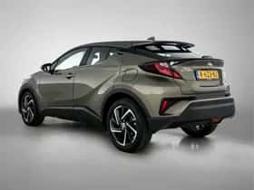 Toyota C-HR (2022) thumbnail 13