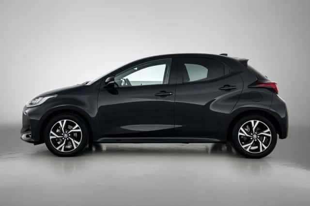 Toyota Yaris (2025) thumbnail 3