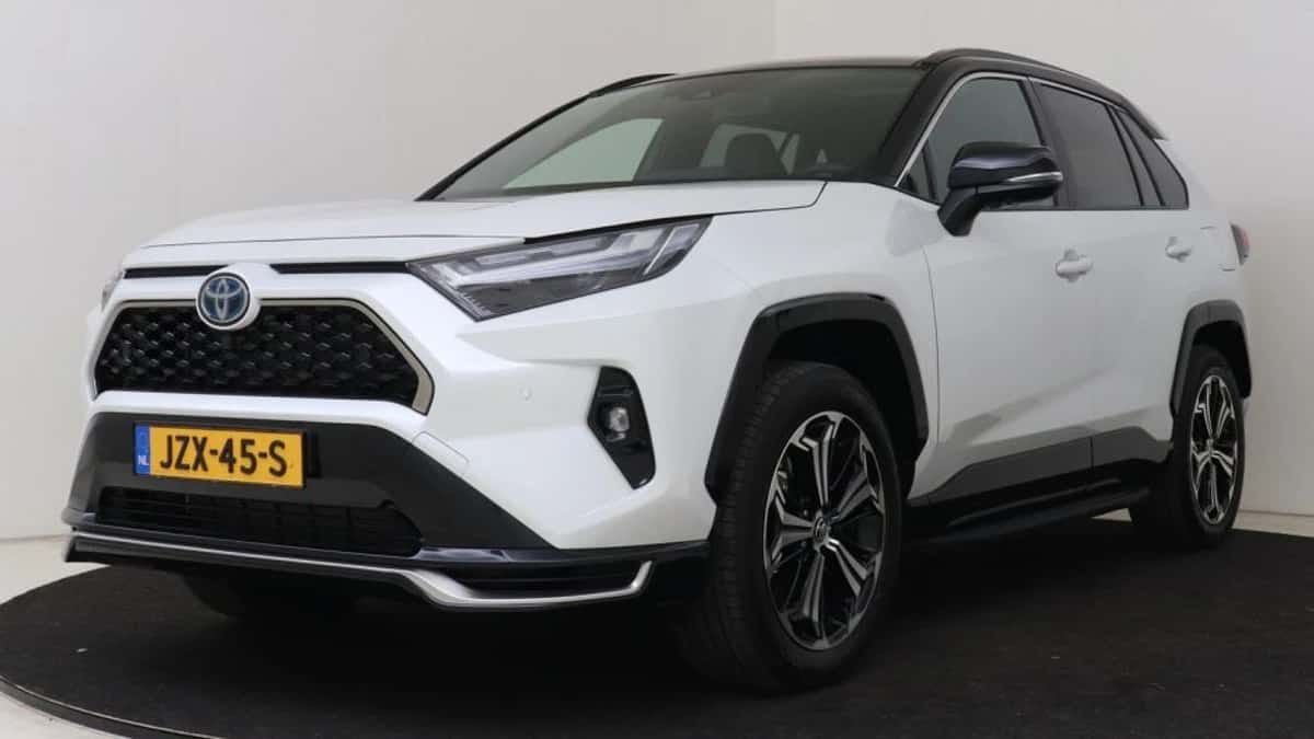Toyota RAV4 (2026) — foto 1