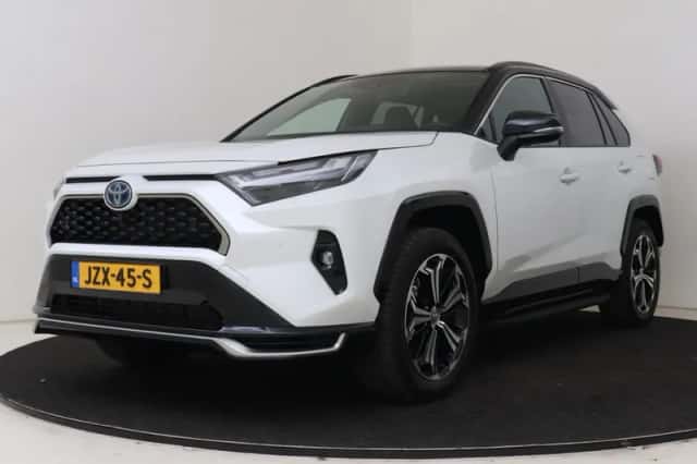 Toyota RAV4 (2026) thumbnail 1