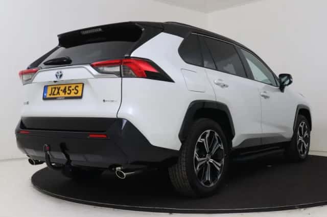 Toyota RAV4 (2026) thumbnail 2