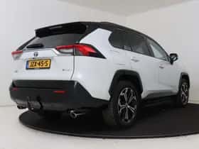Toyota RAV4 (2026) thumbnail 3