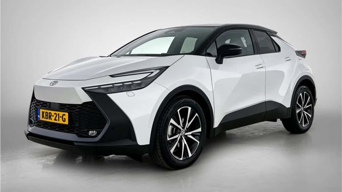 Toyota C-HR (2024) — foto 1