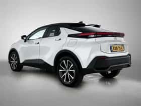 Toyota C-HR (2024) thumbnail 13