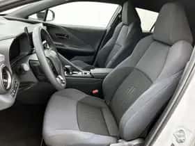 Toyota C-HR (2024) thumbnail 15