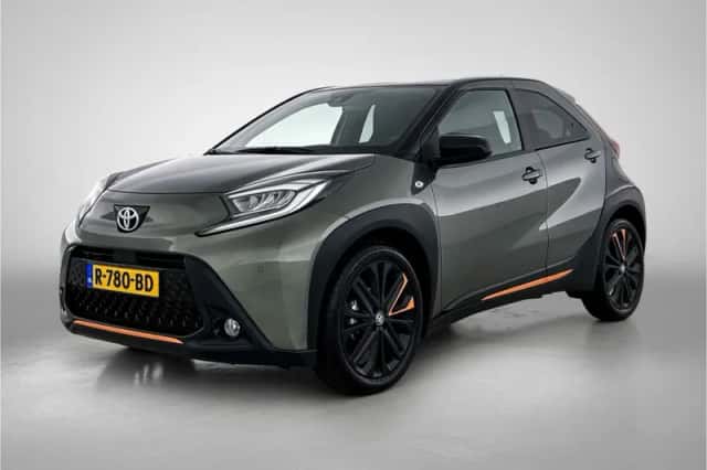 Toyota Aygo (2022) thumbnail 1