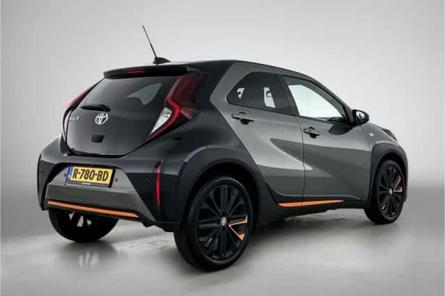 Toyota Aygo (2022) thumbnail 2