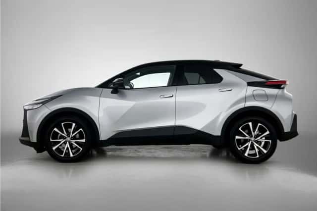 Toyota C-HR (2025) thumbnail 3
