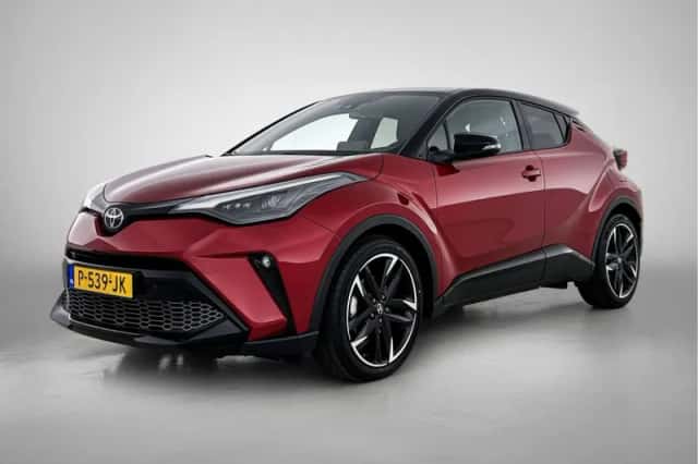 Toyota C-HR (2022) thumbnail 1