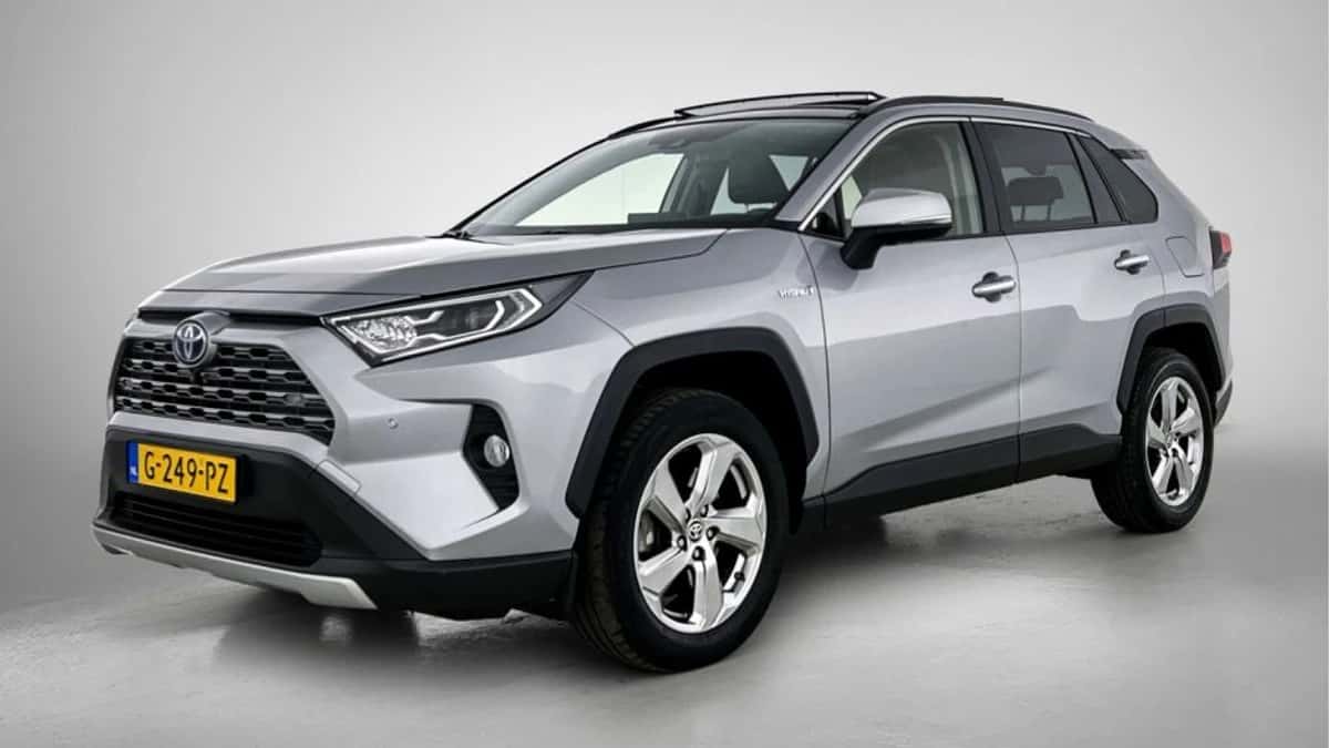 Toyota RAV4 (2019) — foto 1