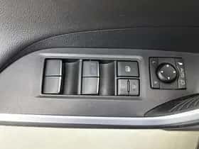 Toyota RAV4 (2019) thumbnail 25