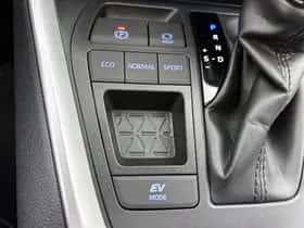 Toyota RAV4 (2019) thumbnail 28
