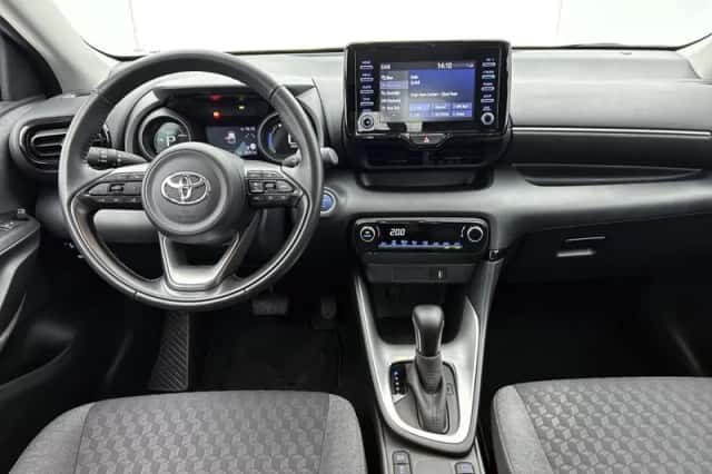 Toyota Yaris (2021) thumbnail 4