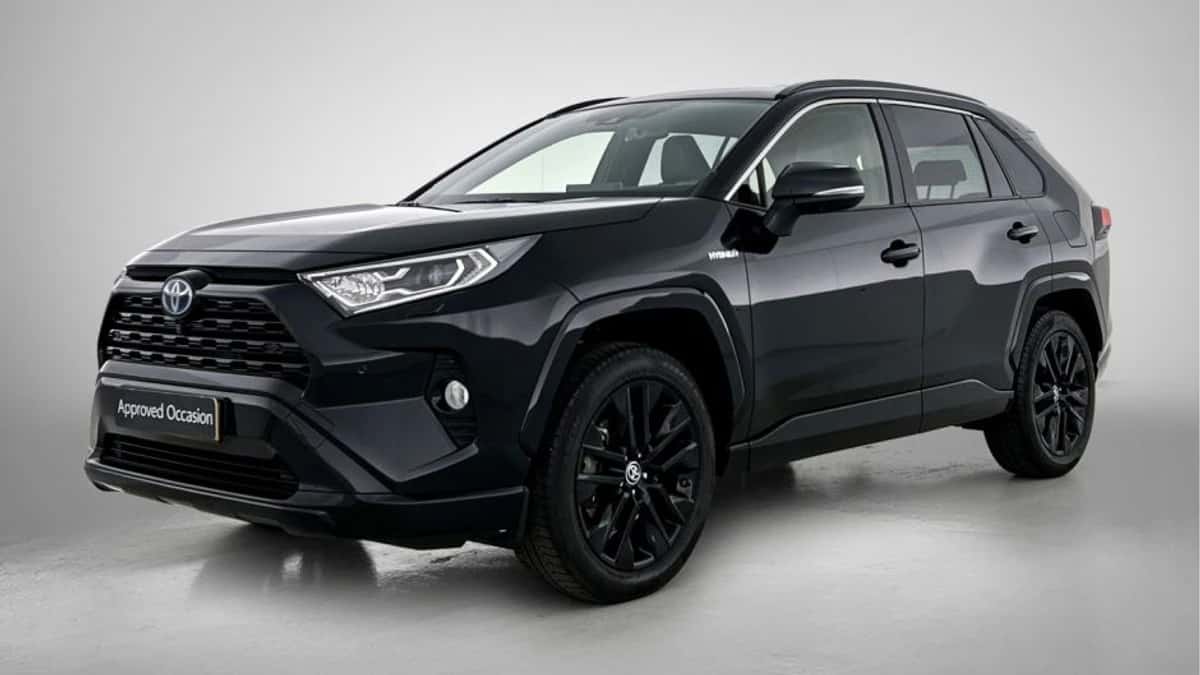 Toyota RAV4 (2021) — foto 1