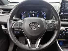 Toyota RAV4 (2021) thumbnail 18