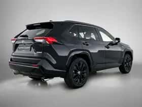Toyota RAV4 (2021) thumbnail 3