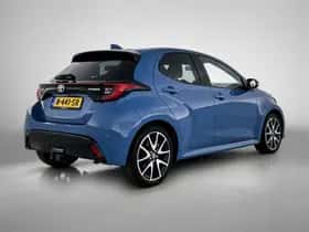 Toyota Yaris (2021) thumbnail 2