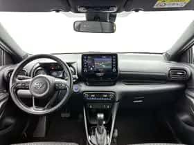 Toyota Yaris (2021) thumbnail 4
