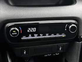 Toyota Yaris (2025) thumbnail 8