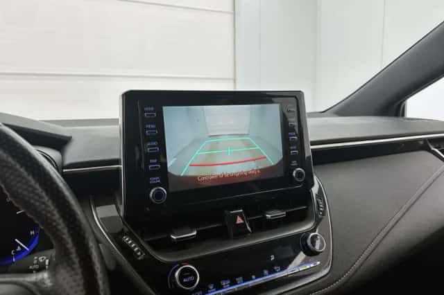Toyota Corolla (2021) thumbnail 6