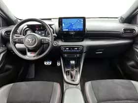 Toyota Yaris (2024) thumbnail 4