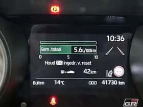 Toyota Yaris (2024) thumbnail 5