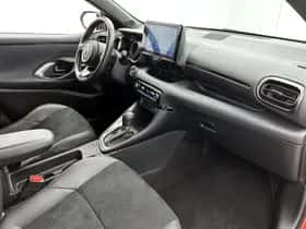 Toyota Yaris (2024) thumbnail 6