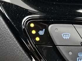 Toyota C-HR (2019) thumbnail 19