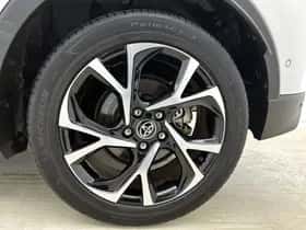 Toyota C-HR (2019) thumbnail 23