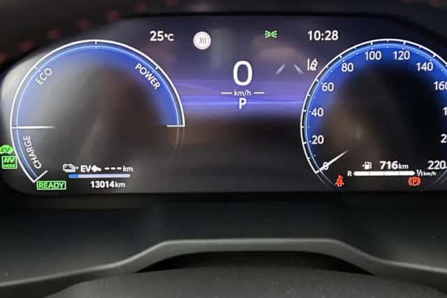 Toyota RAV4 (2025) thumbnail 5