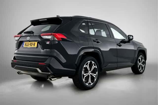 Toyota RAV4 (2025) thumbnail 2