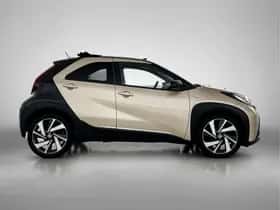 Toyota Aygo (2022) thumbnail 4