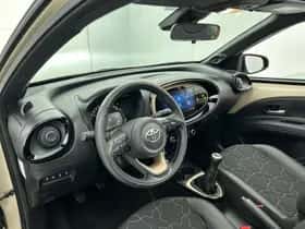 Toyota Aygo (2022) thumbnail 37