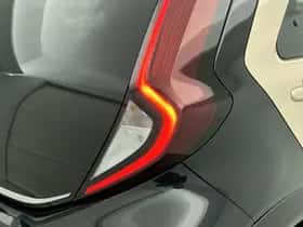 Toyota Aygo (2022) thumbnail 38