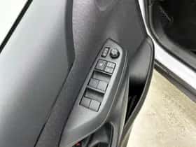 Toyota Yaris_Cross (2023) thumbnail 22