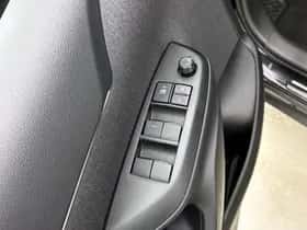Toyota Yaris_Cross (2024) thumbnail 22