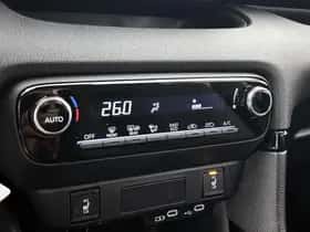 Toyota Yaris (2025) thumbnail 9
