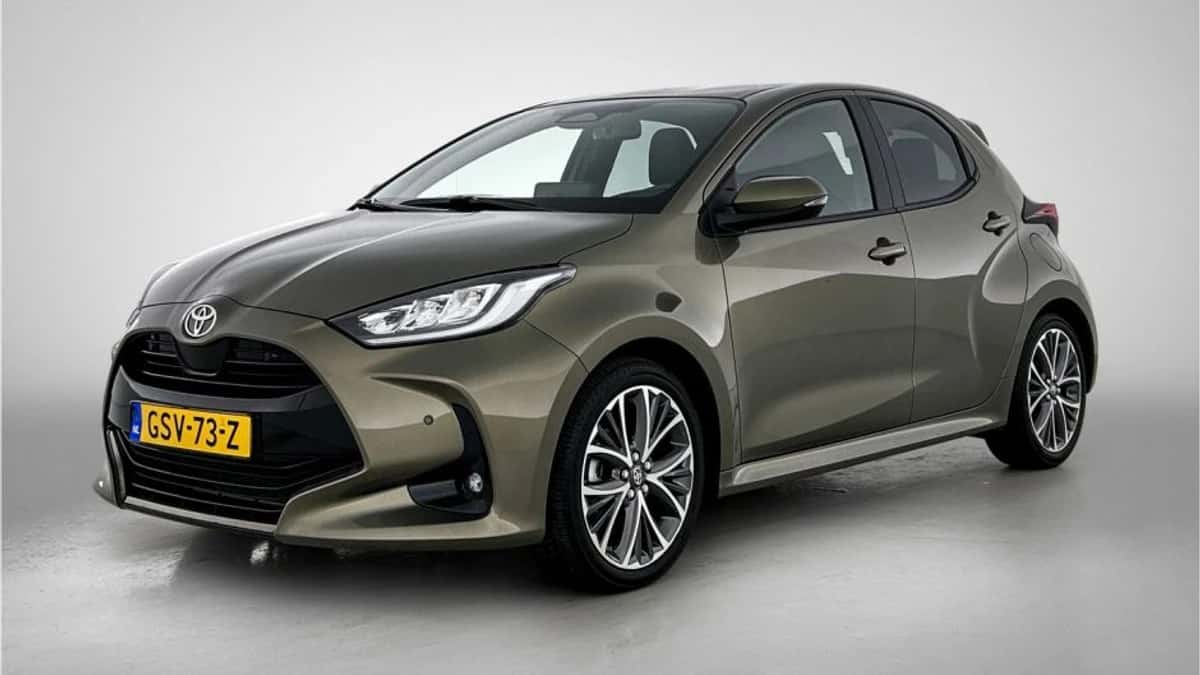 Toyota Yaris (2024) — foto 1