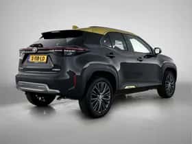 Toyota Yaris_Cross (2023) thumbnail 2
